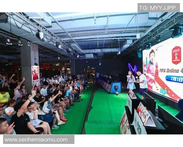 当红足球球星携手粉丝共创激情互动合拍瞬间